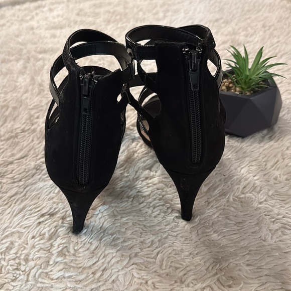 Kelly & Katie Black Heels size8.5 - Picture 5 of 15